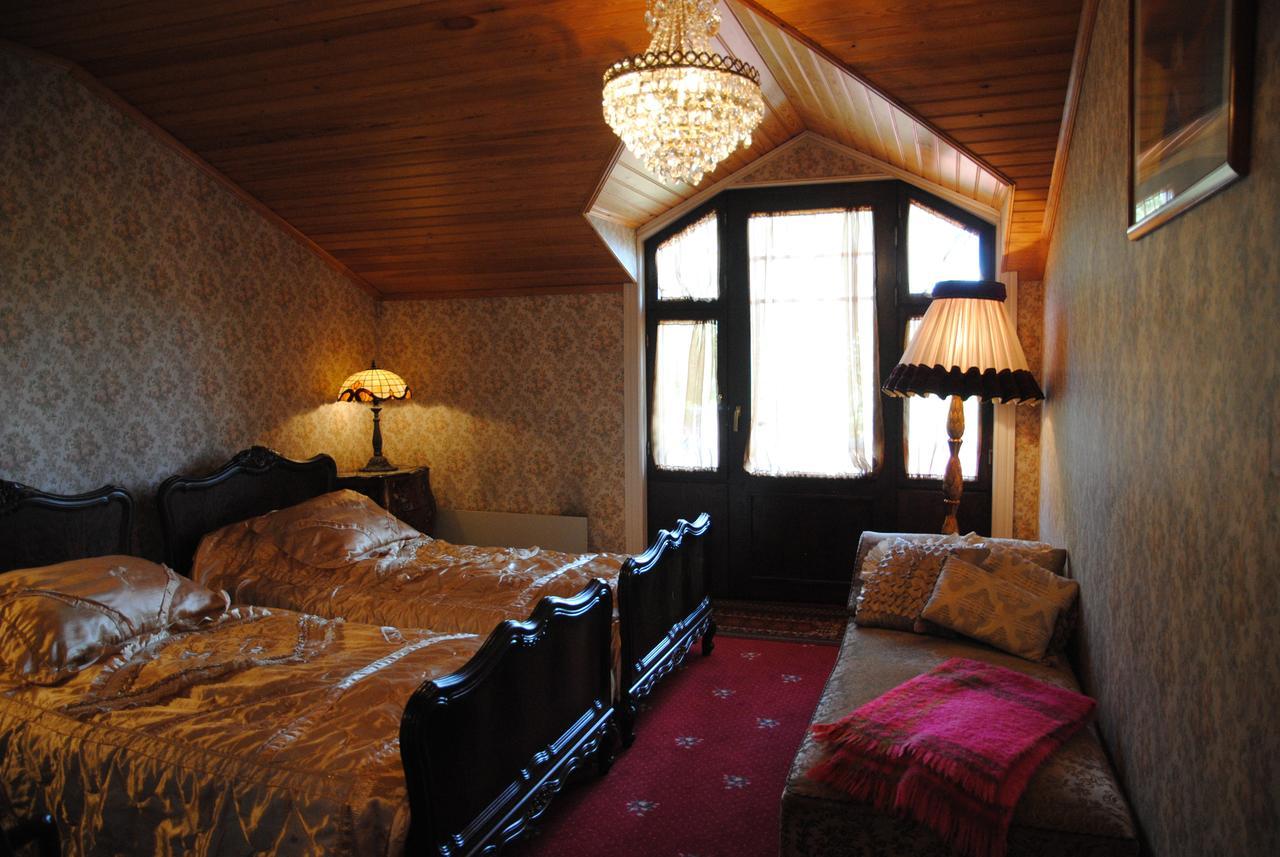 Hotel Villa Antonius Наантали Экстерьер фото